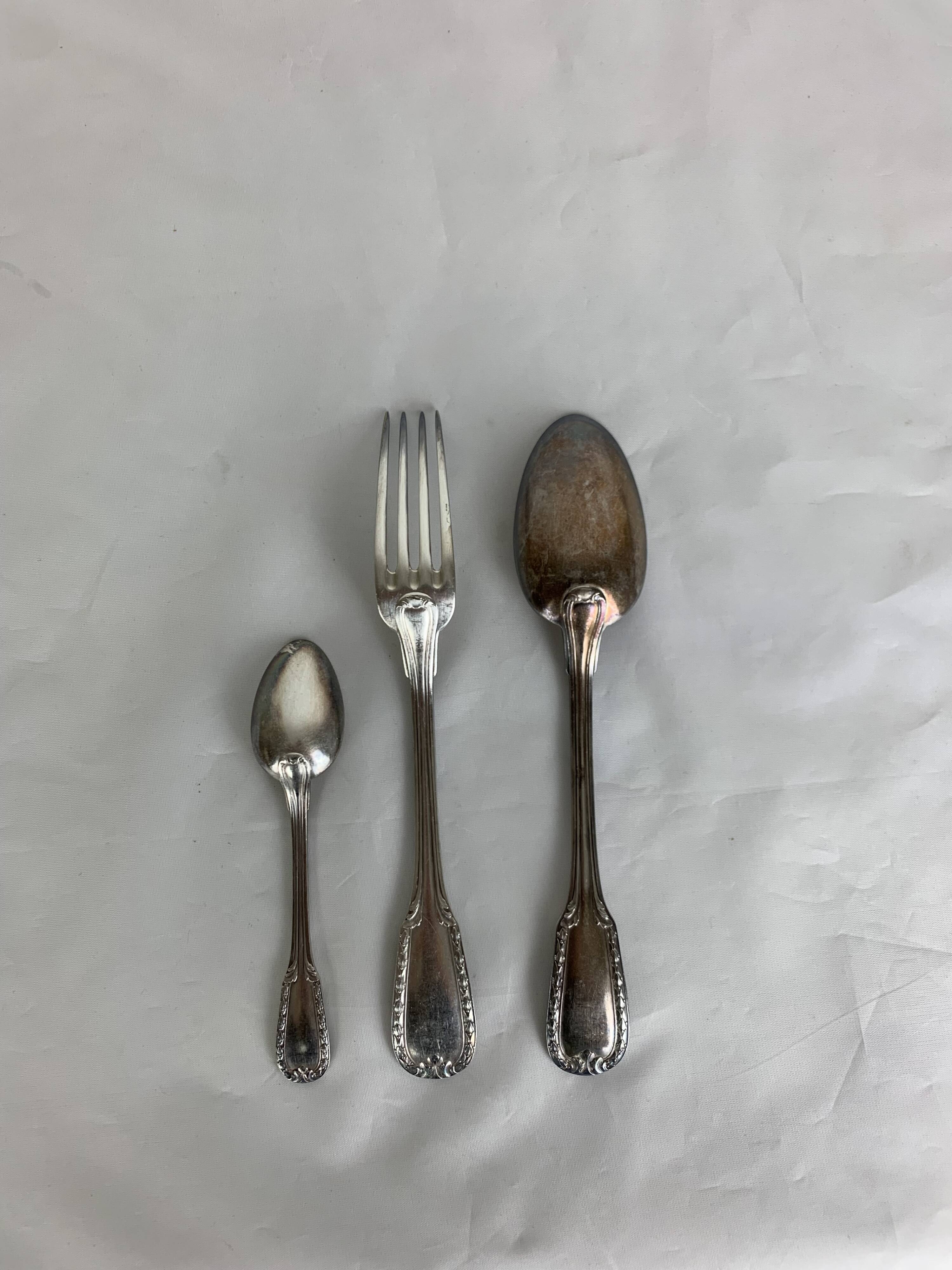 Boulenger 24-piece silver-plated metal cutlery set, forks and spoons