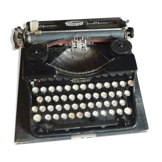 Typewriter-30/40s Triumph