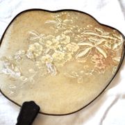 Antique fan - hand screen in painted silk and black wood - white flowers 19th century