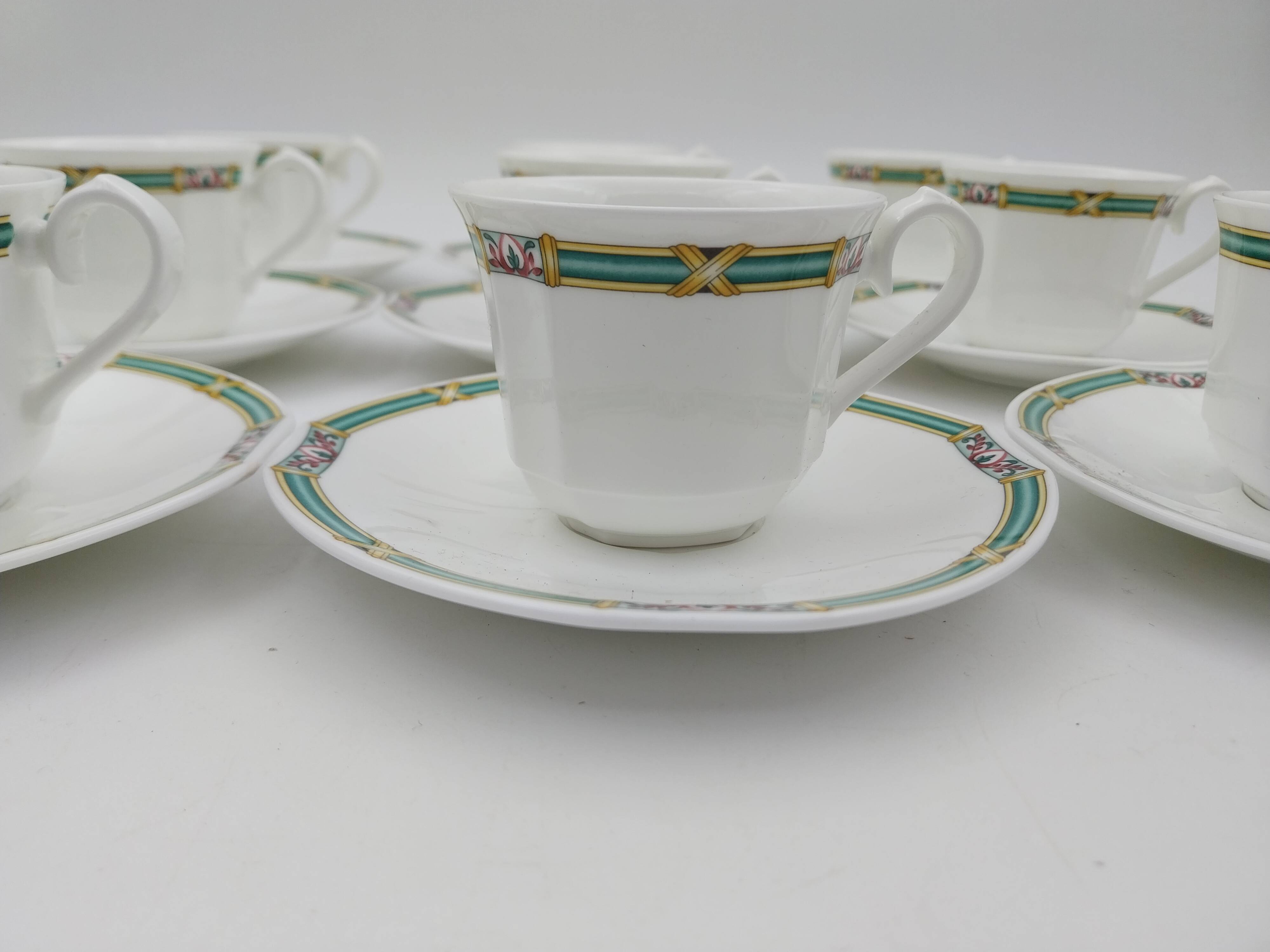 9 Tasses et soucoupes Orofino Villeroy Boch