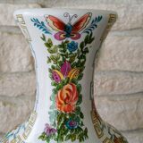 Large chinese vase signed