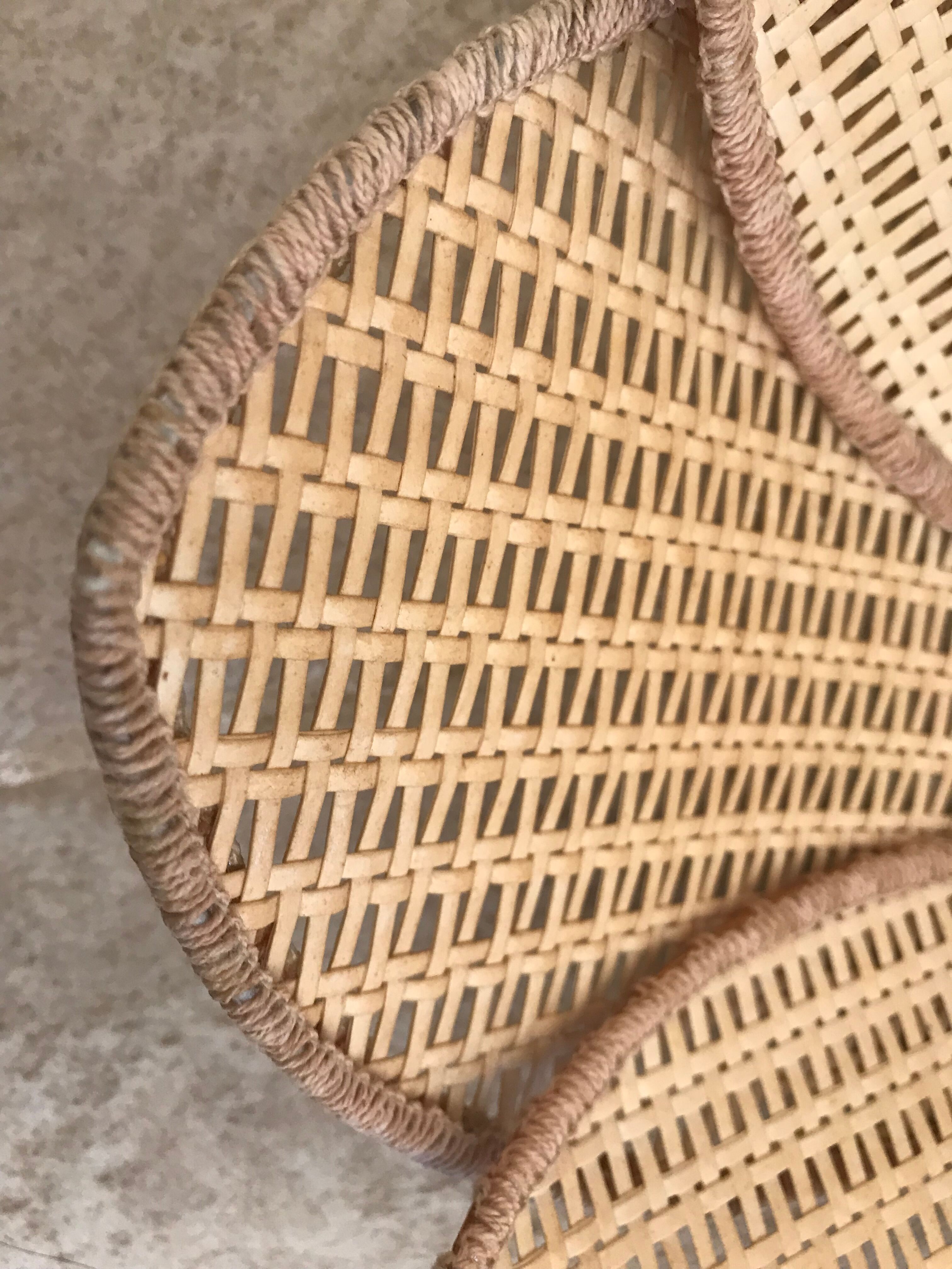 Suspension flower in rattan canning 1970