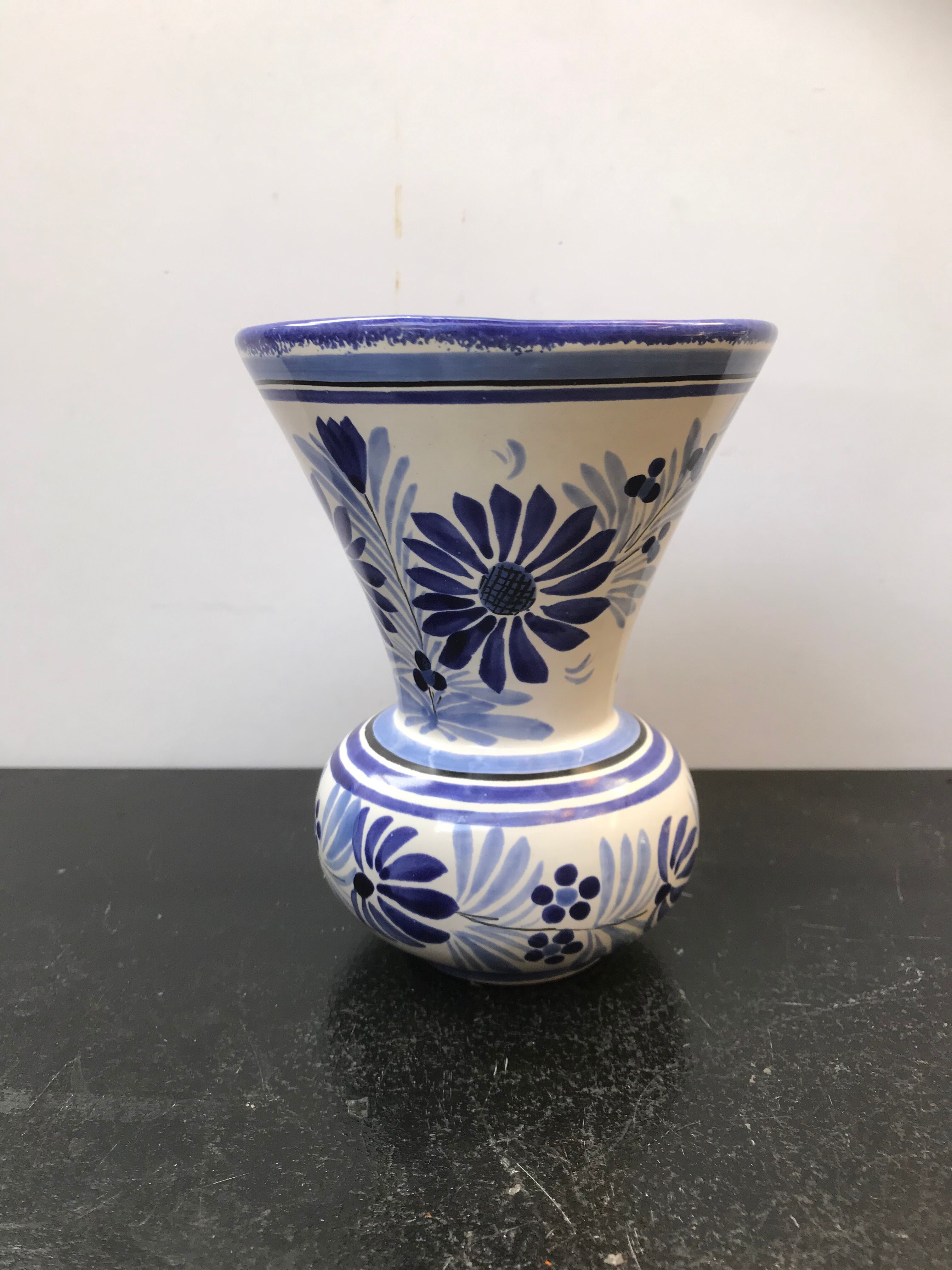 Vase quimper ceramics white vintage blue decor