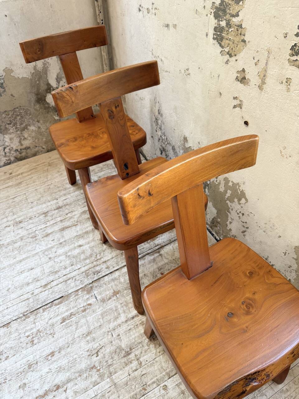 Set of 4 Aranjou “T” chairs