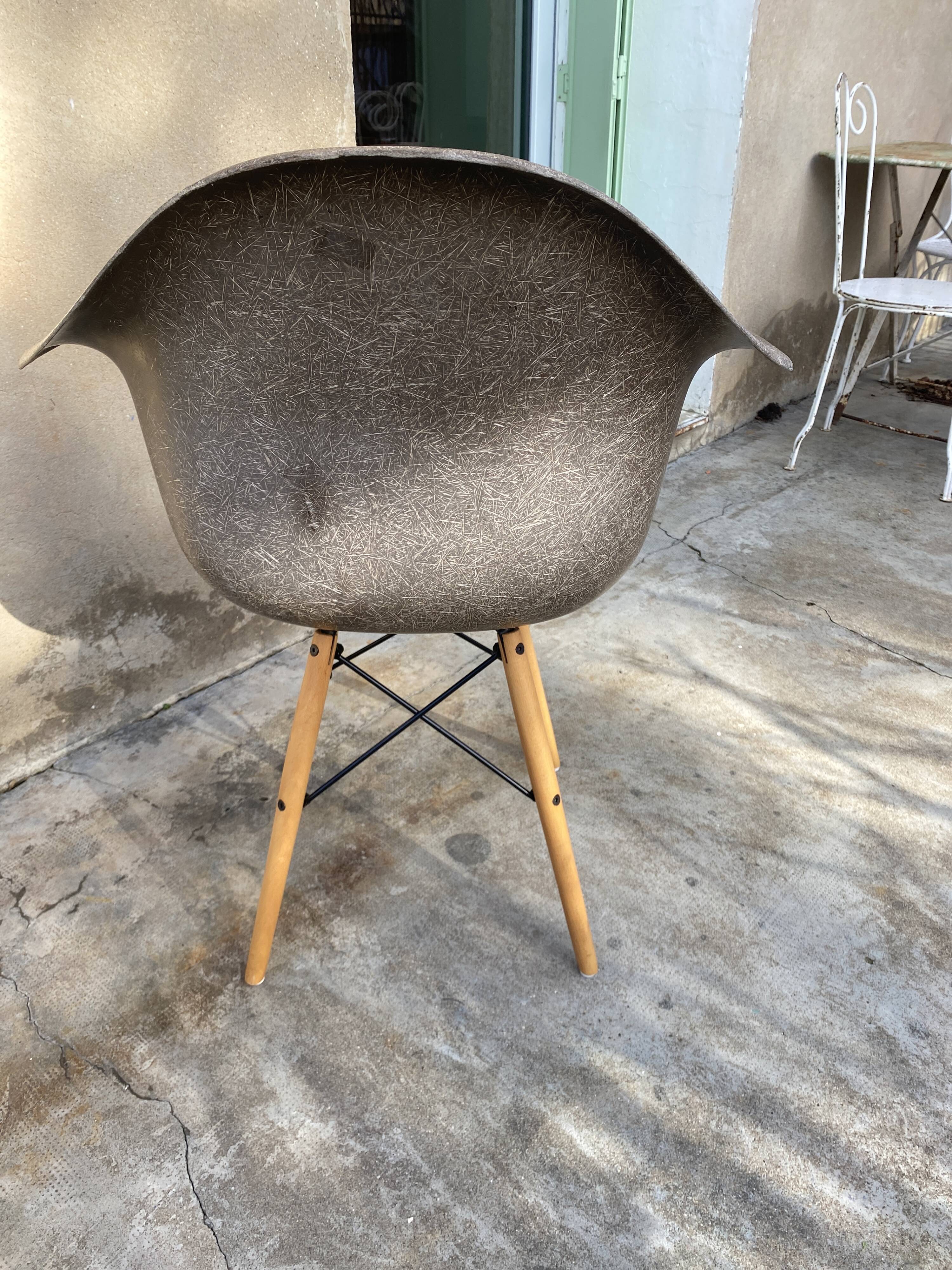 Eames DAW Chair