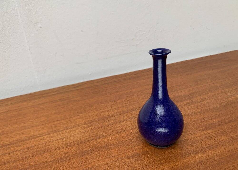 Minimalist mid-century pottery vase by BKW Böttger Keramik Wandsbek, Hamburg, Germany, 1960s.