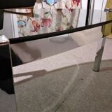 Oval coffee table