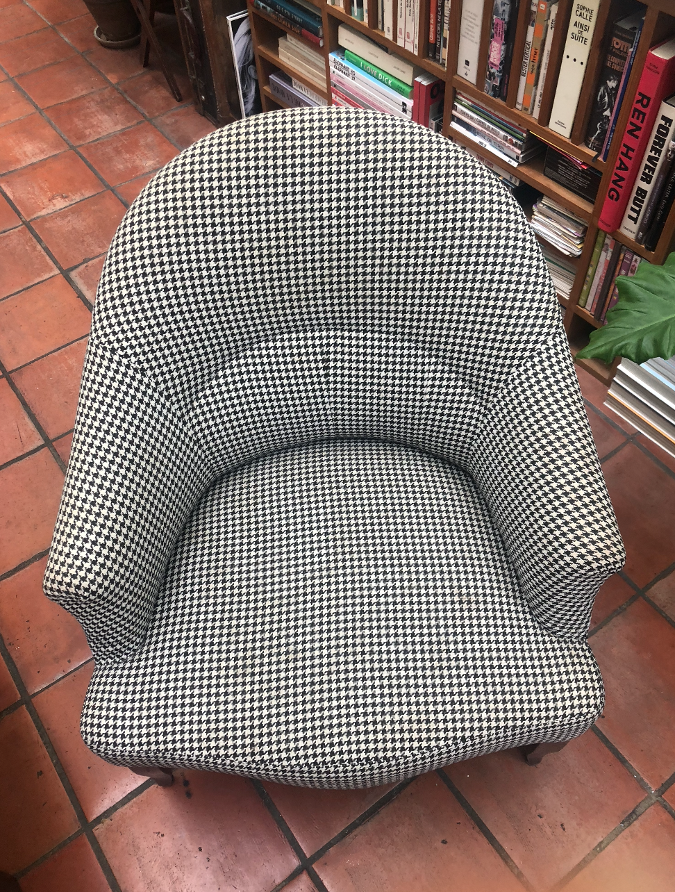 Toad armchair