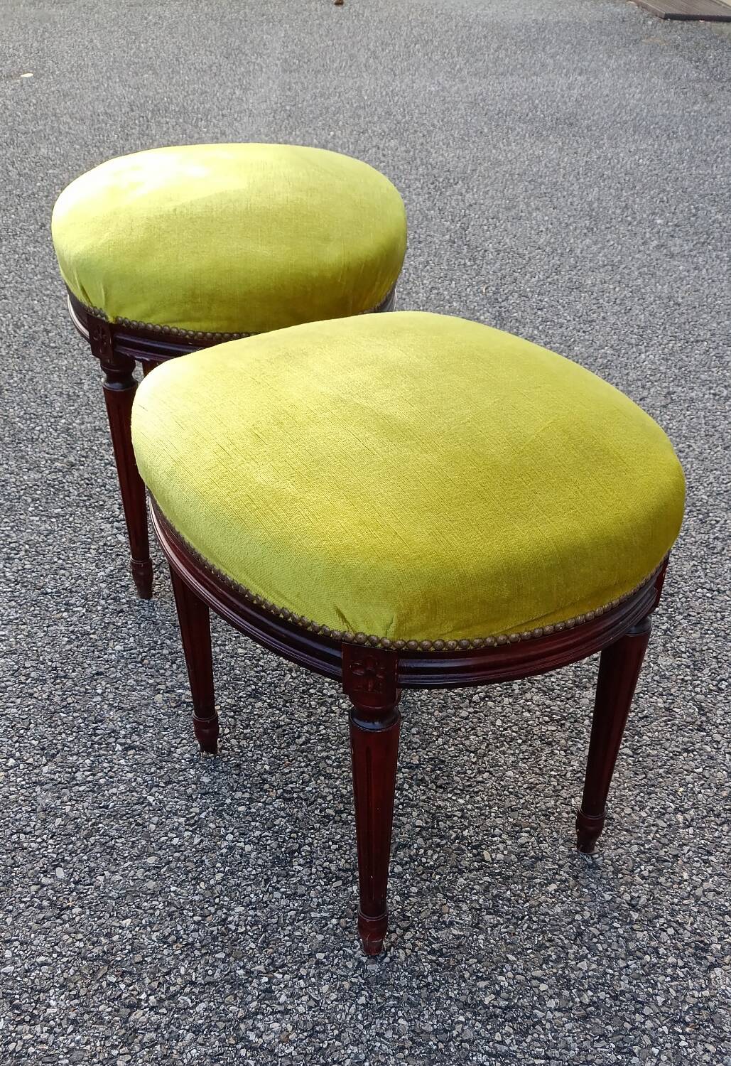 2 Louis XVI stools