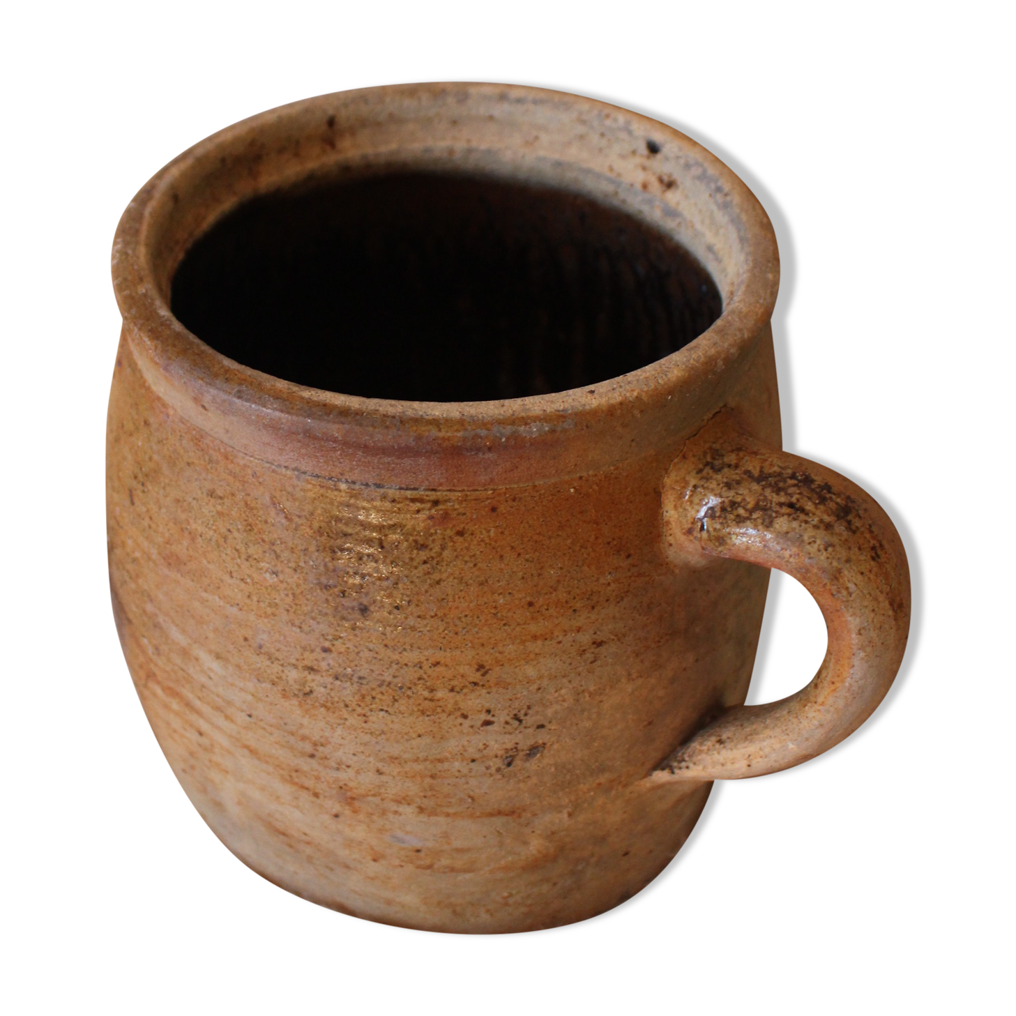 Terracotta pot with handle