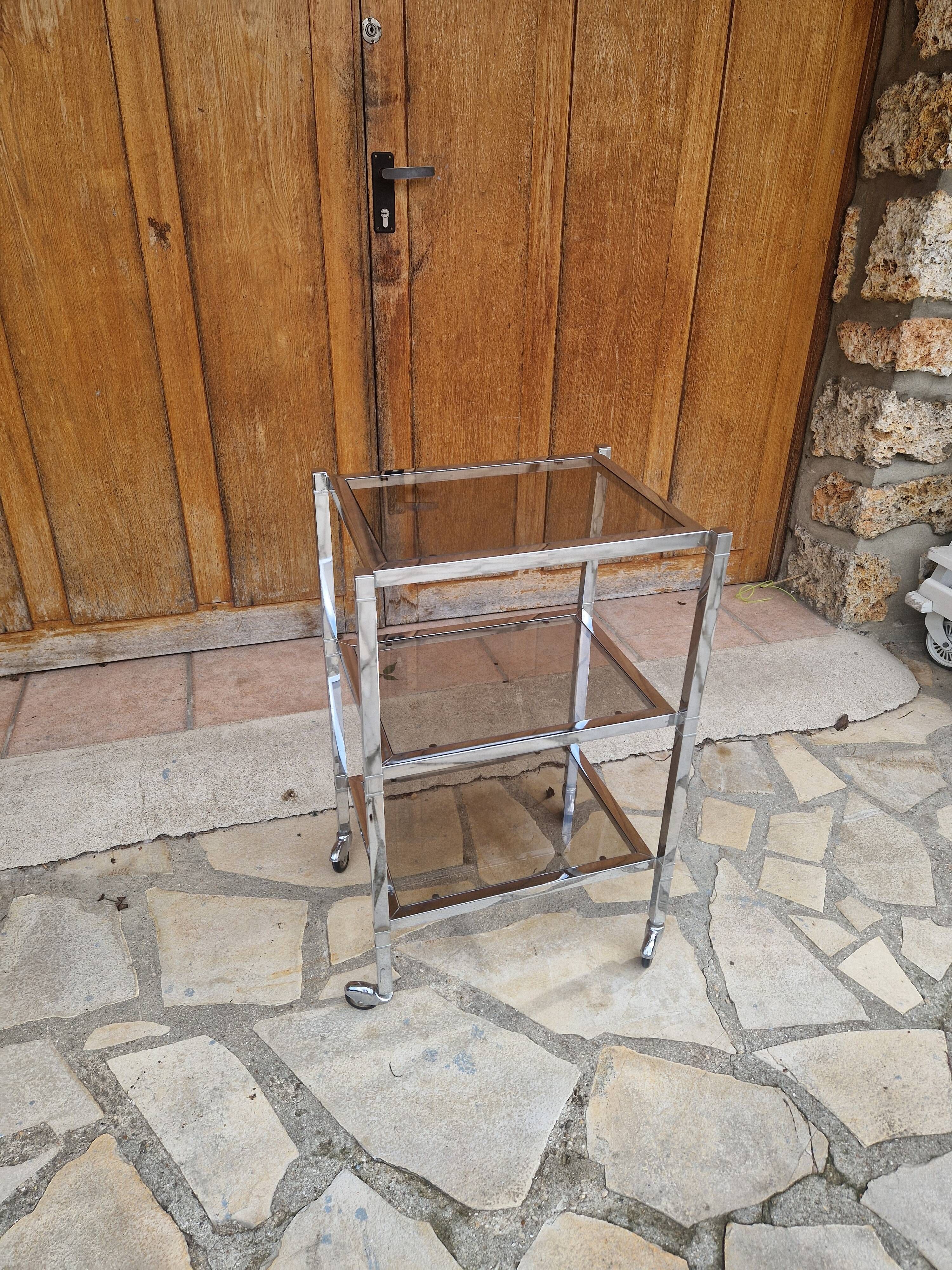 Vintage wheeled dessert table