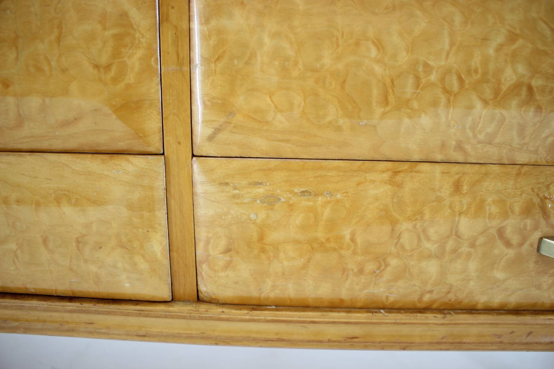 1960s italian sideboard/chest of drawers in high gloss finish with glass top and shelf