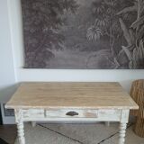 Country style coffee table