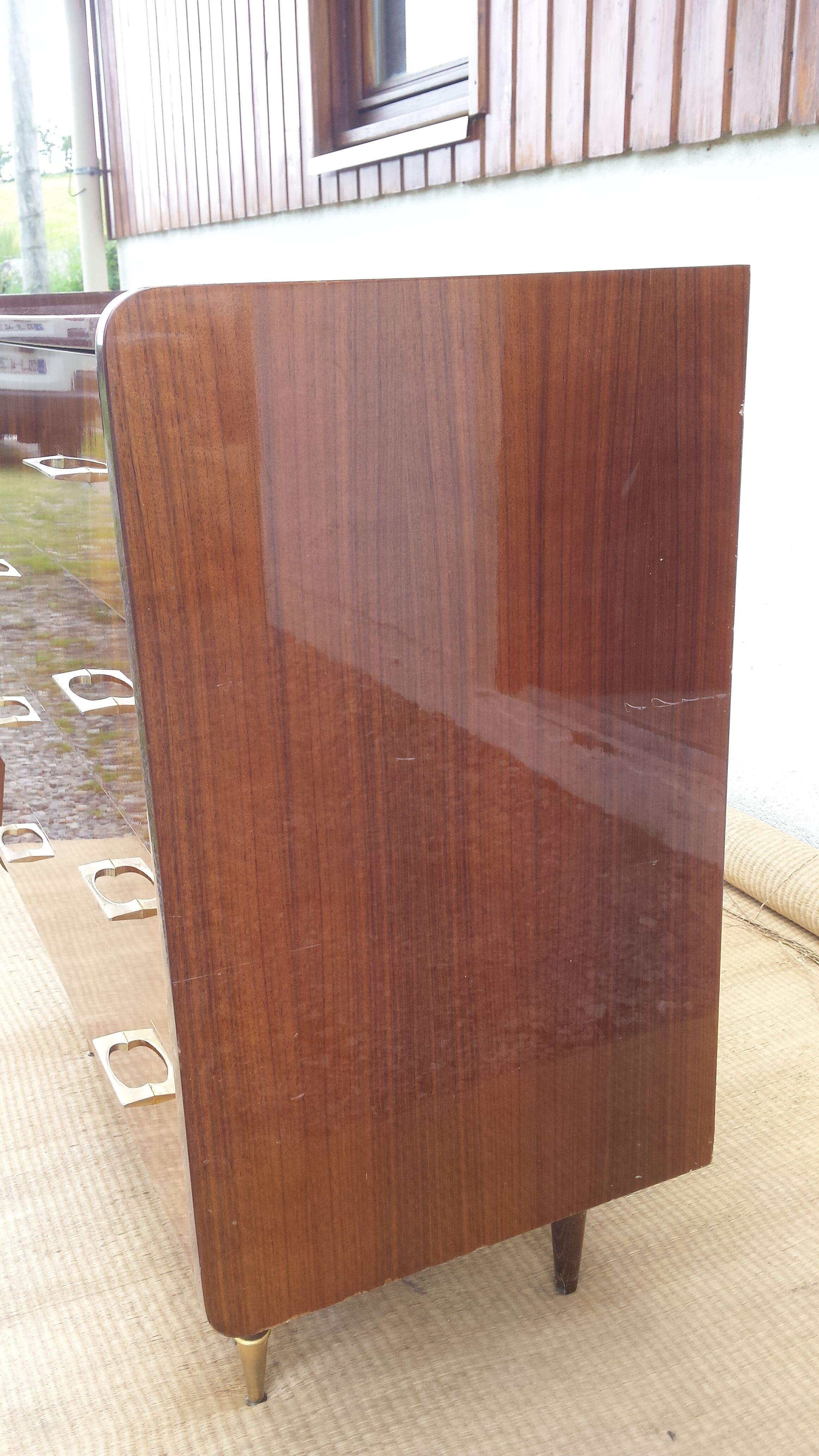 Chest of drawers vintage spindle feet