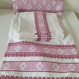 Vintage tablecloth and napkins