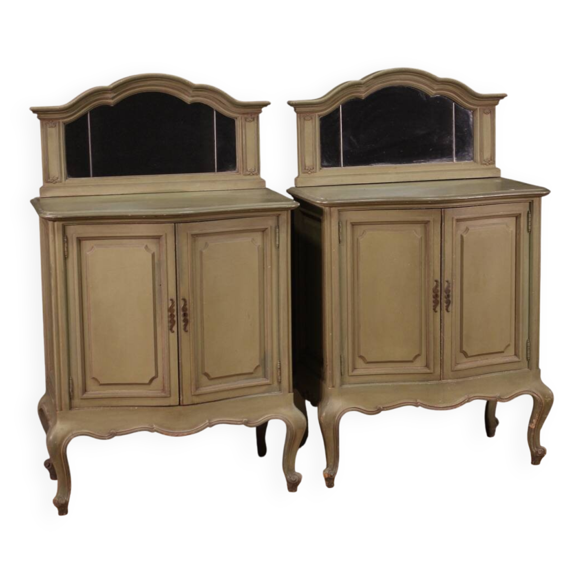 Paire de buffets italiens du XXe siècle avec miroir