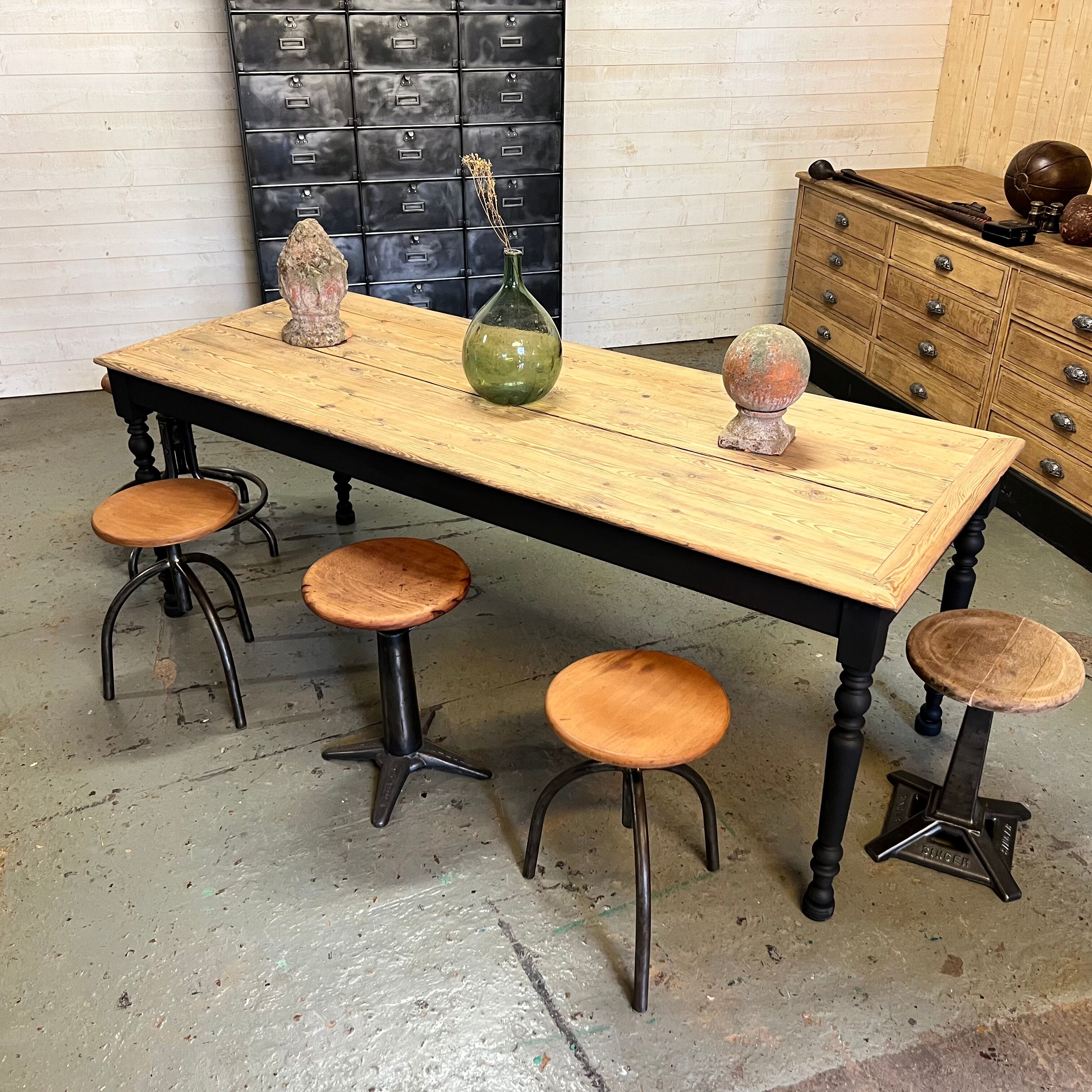 Table of draper debut XX th in fir