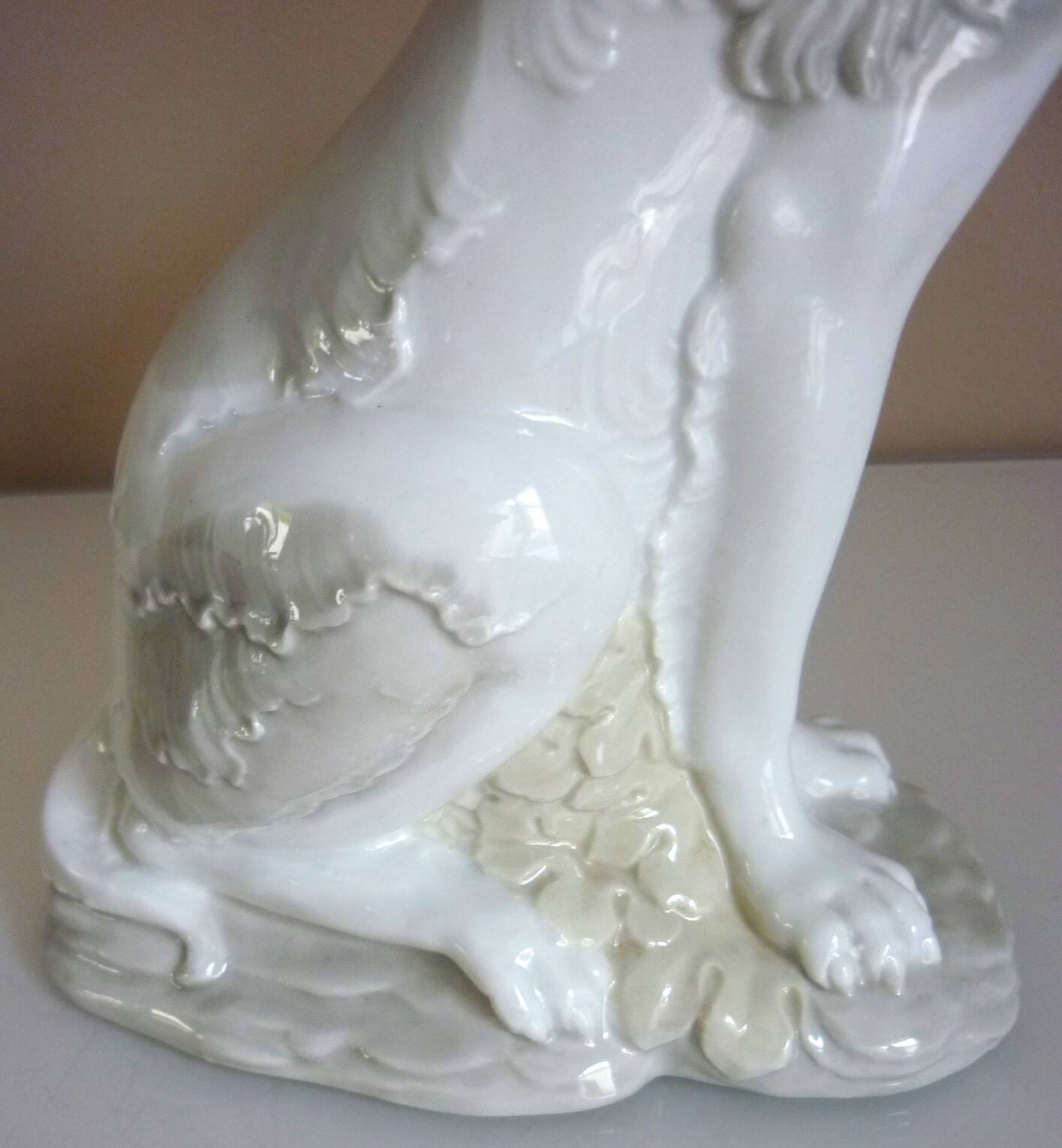 Large porcelain figurine, dog, setter, hunting, signed d'Art SA, vintage