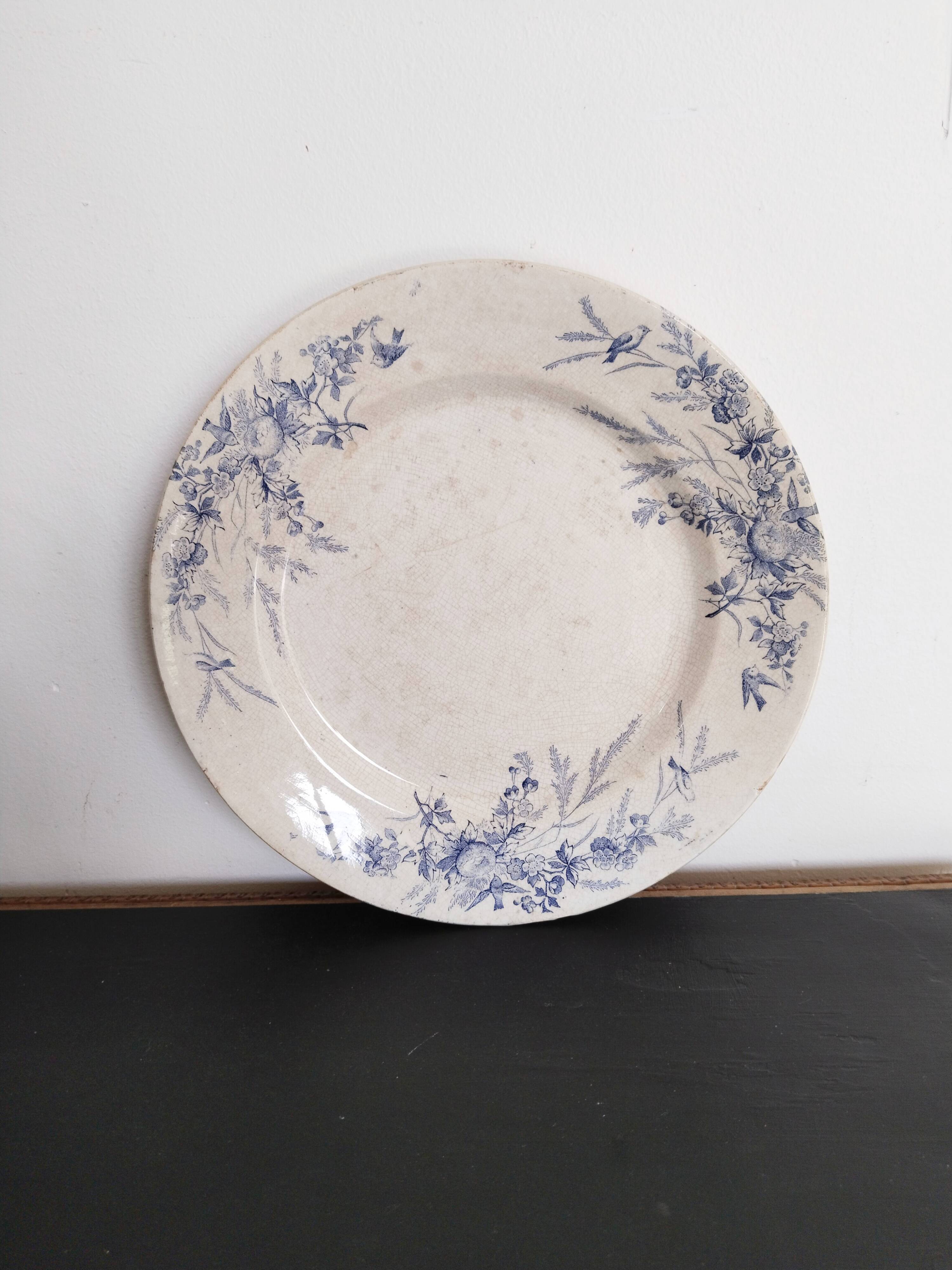 Flat plate or serving dish in Creil and Montereau earthenware, Linotte model