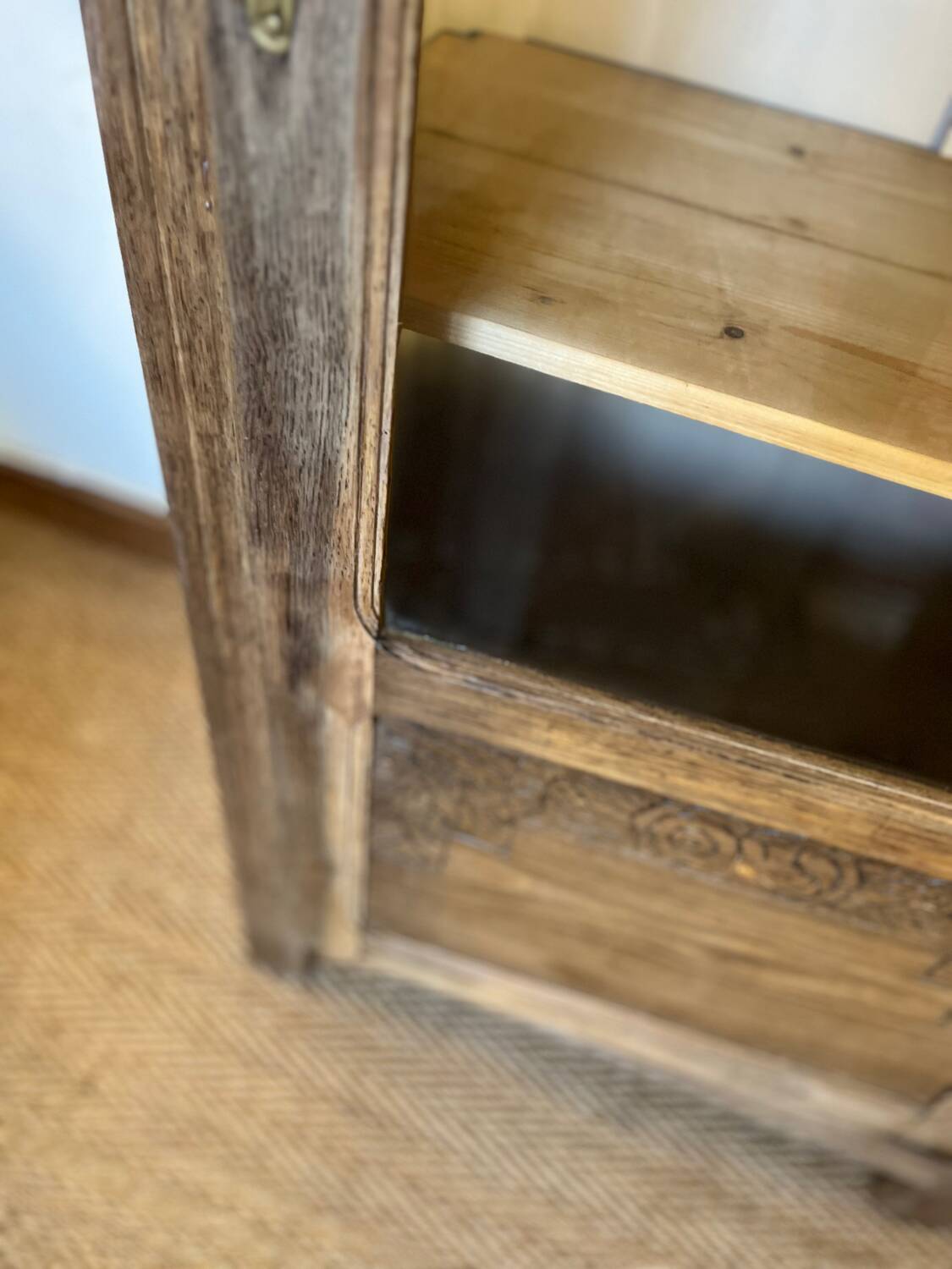 Vintage art deco dresser