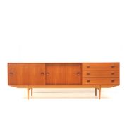 Beautiful long minimalist sideboard designed by William Watting and made by Fristho, Netherlands 195