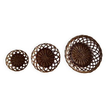 Round nesting pans - vintage
