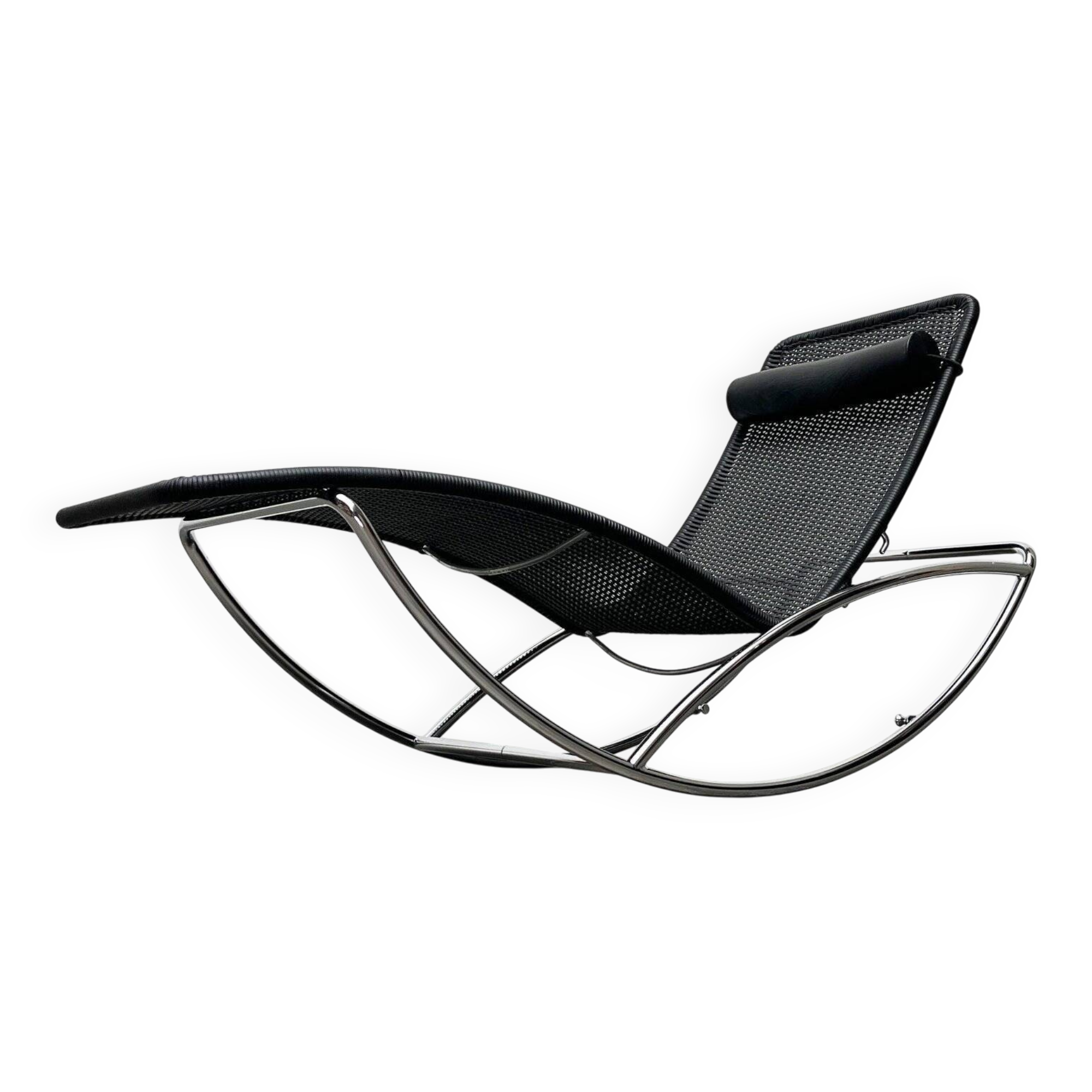Vintage chaise longue model S 828 in tubular steel by Torben Skov for Thonet, 1980s.
