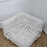 Togo angle en velours crème