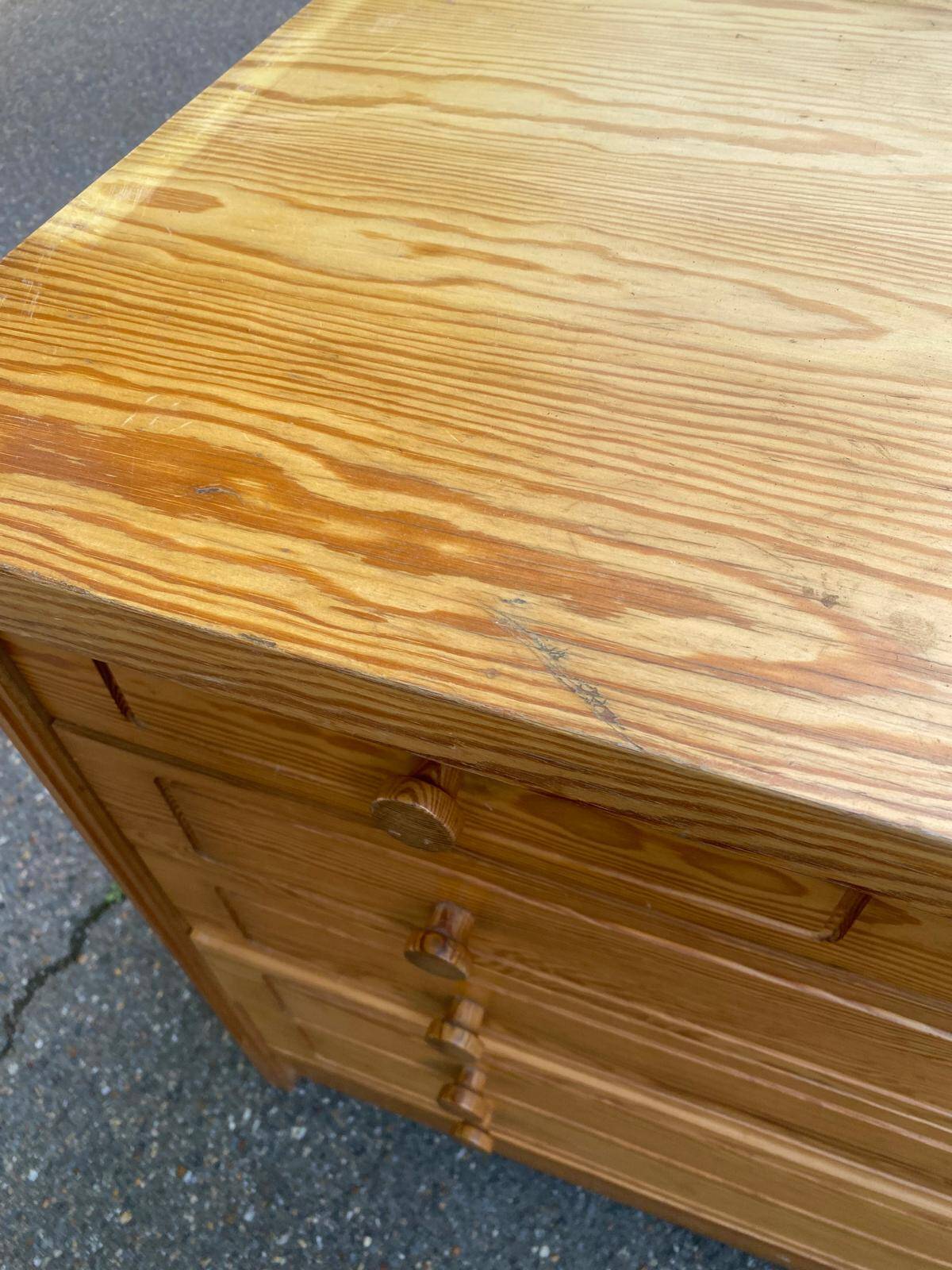 Scandinavian chest of drawers with 6 wooden drawers