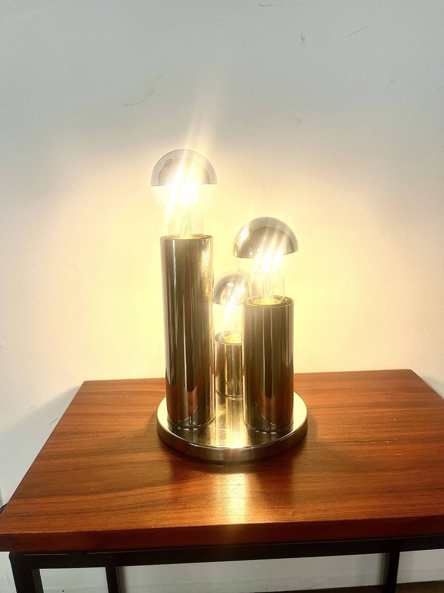 Space Age chrome table lamp – Attributed to Gaetano Sciolari for B