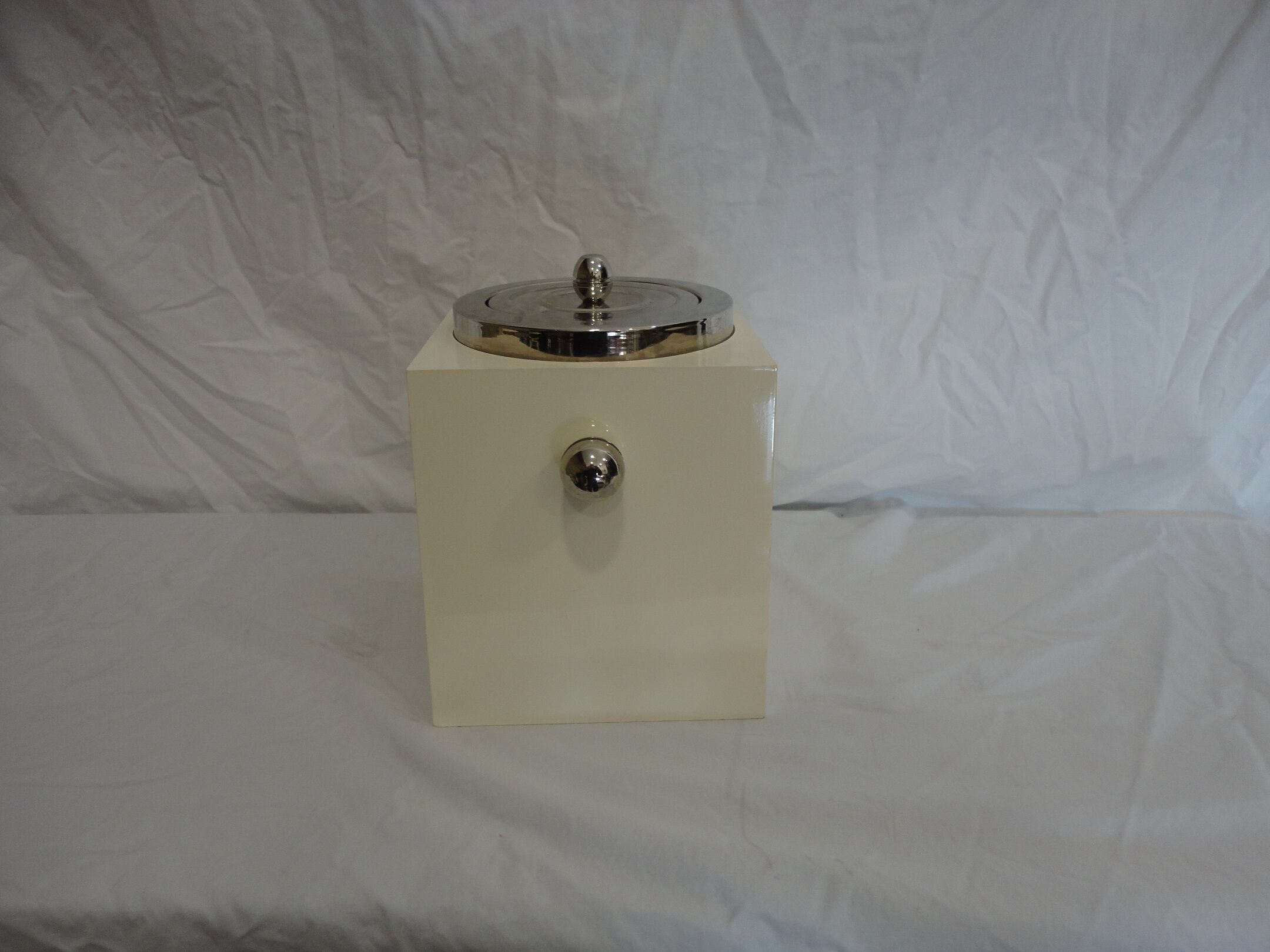 Vintage ice bucket
