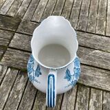 Onnaig pitcher or jug