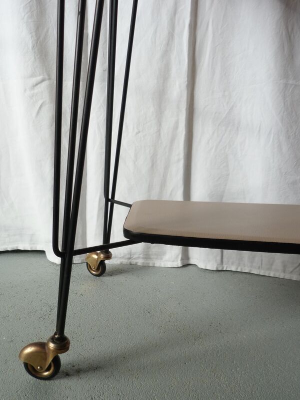 Desserte pieds Eiffel