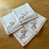 4 embroidered cotton napkins