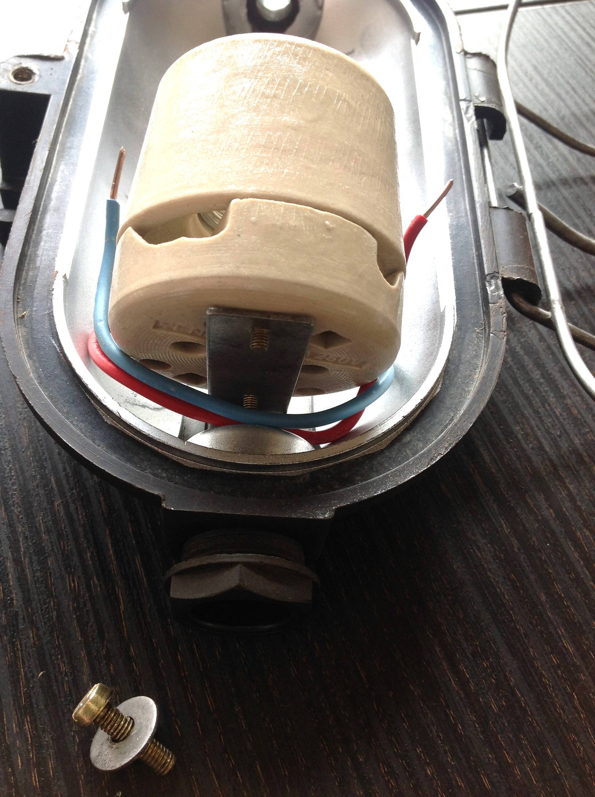 Industrial style porthole wall light, 50s-60s