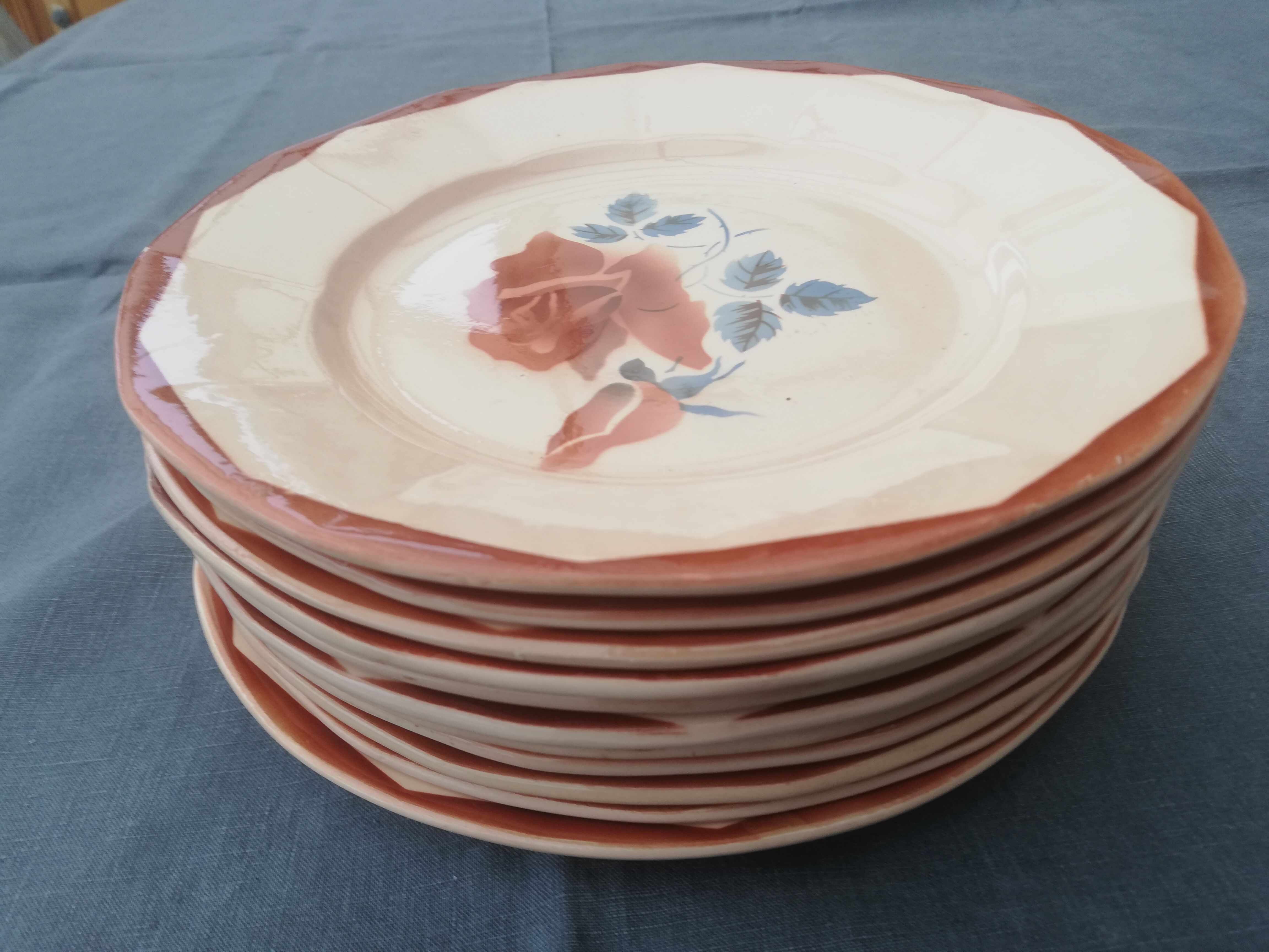 11 old flat plates