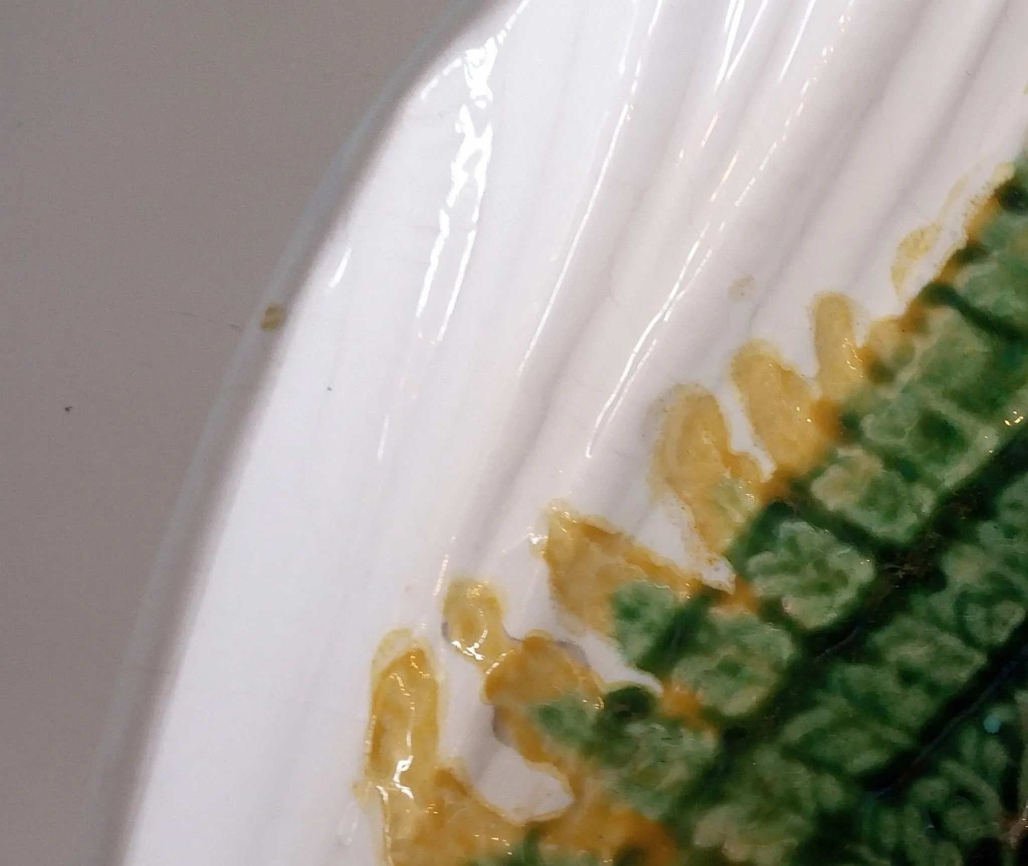 Vintage Portuguese Majolica Shell Dish with Fern Leaf