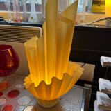 Corolla lamp