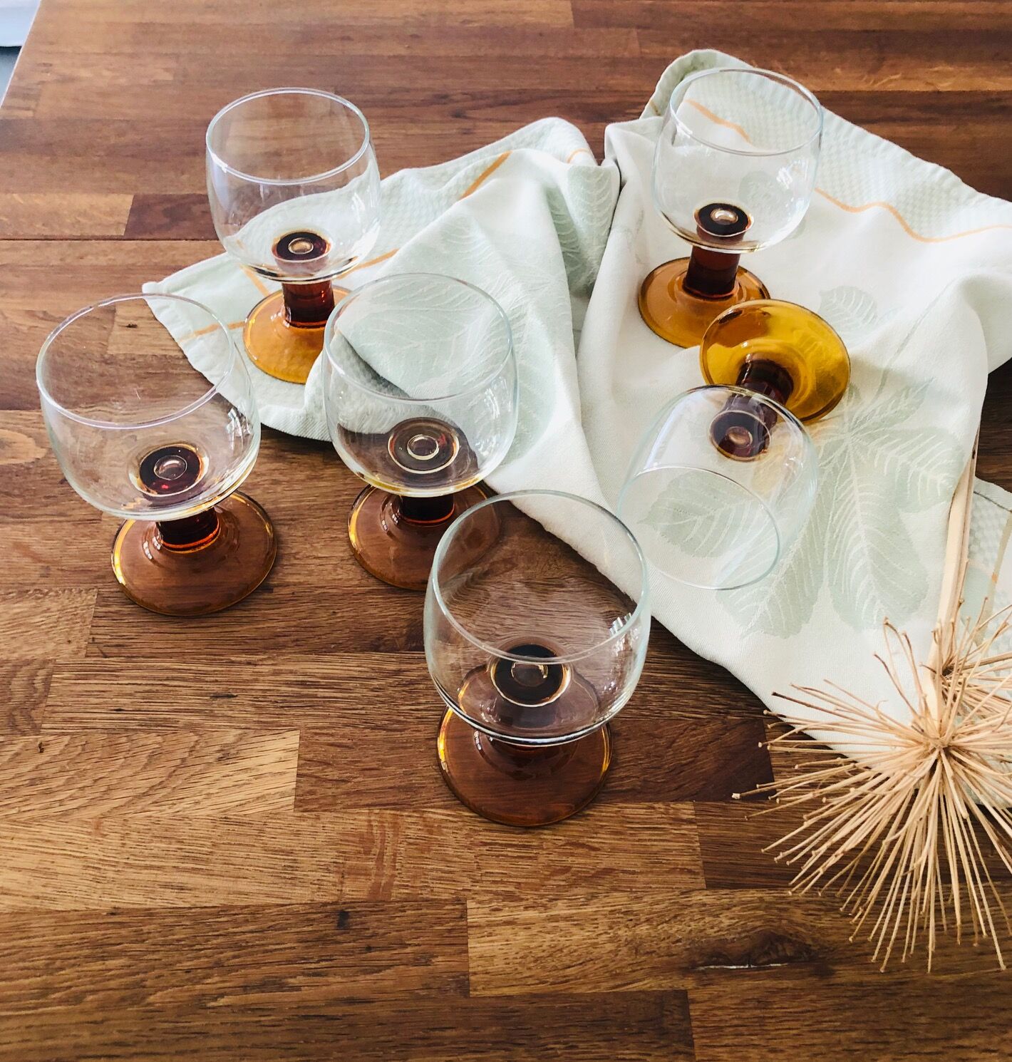 6 Amber stemmed glasses an'70