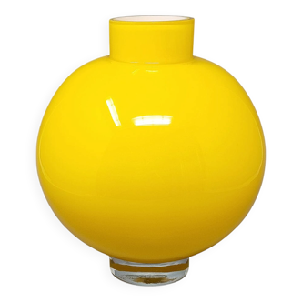 1970s Mid-Century Yellow Vase by Ind. Vetraria Valdarnese. Made in Italy