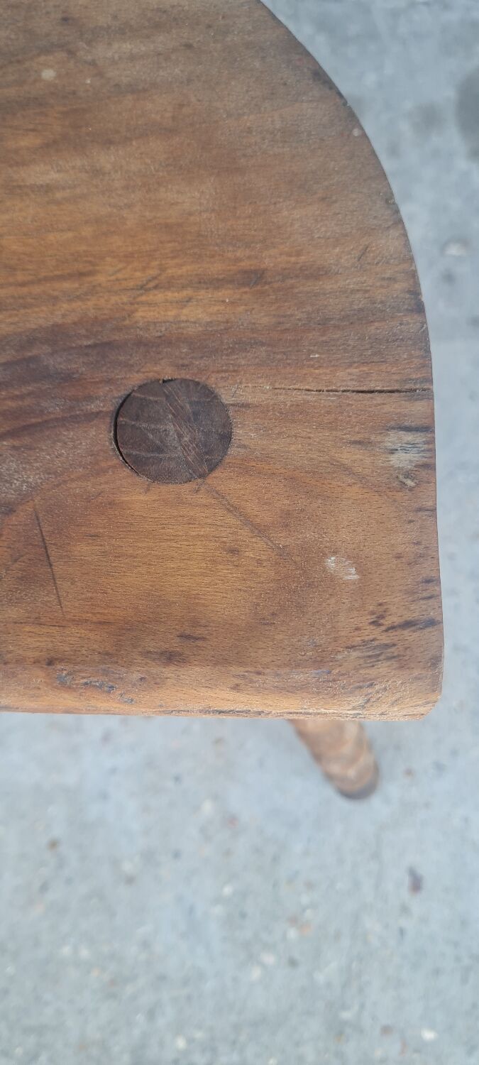 Solid wood tripod stool