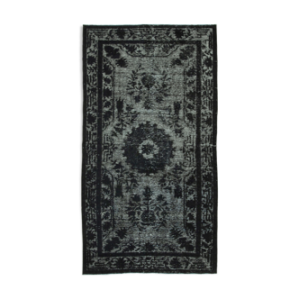 Tapis noir oriental contemporain des années 1980 fait à la main 160 cm x 299 cm