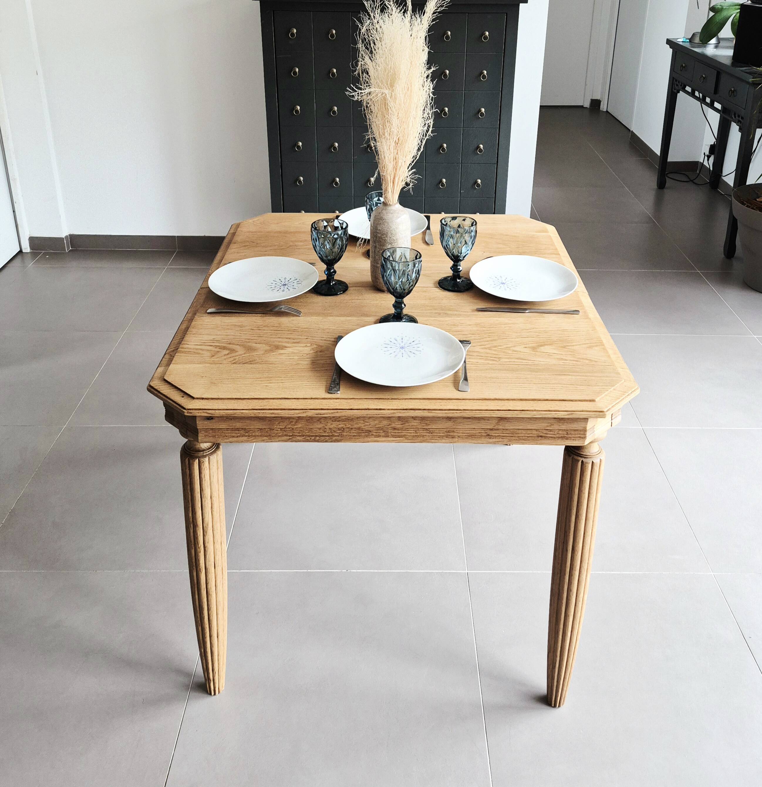 Art Deco square table