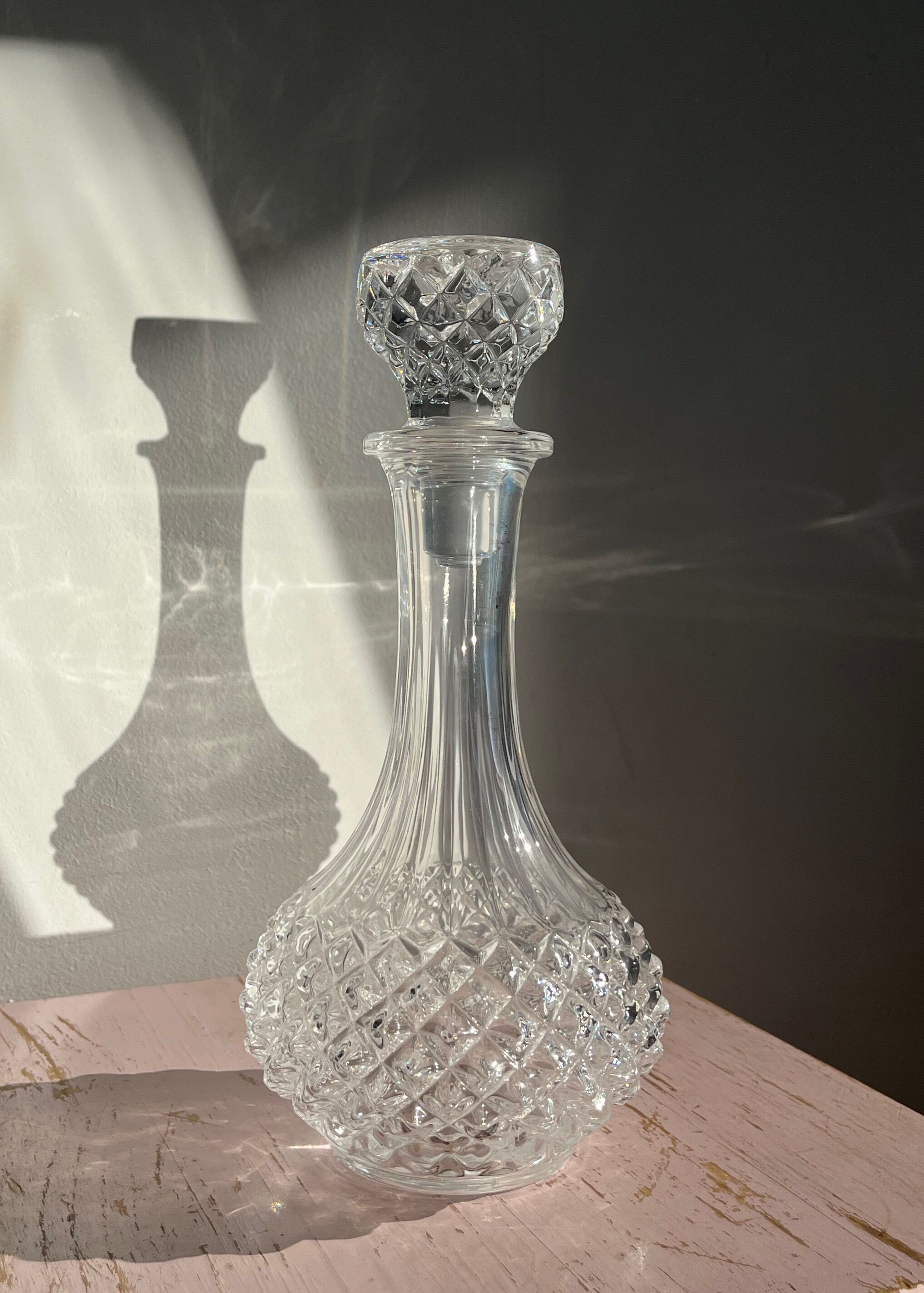 Liquor decanter crystal diamond tips
