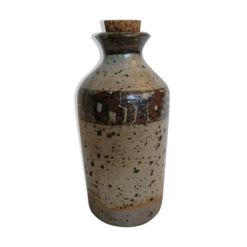 Bouteille carafe en céramique grès signé