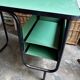 Bureau en métal noir et vinyle vert