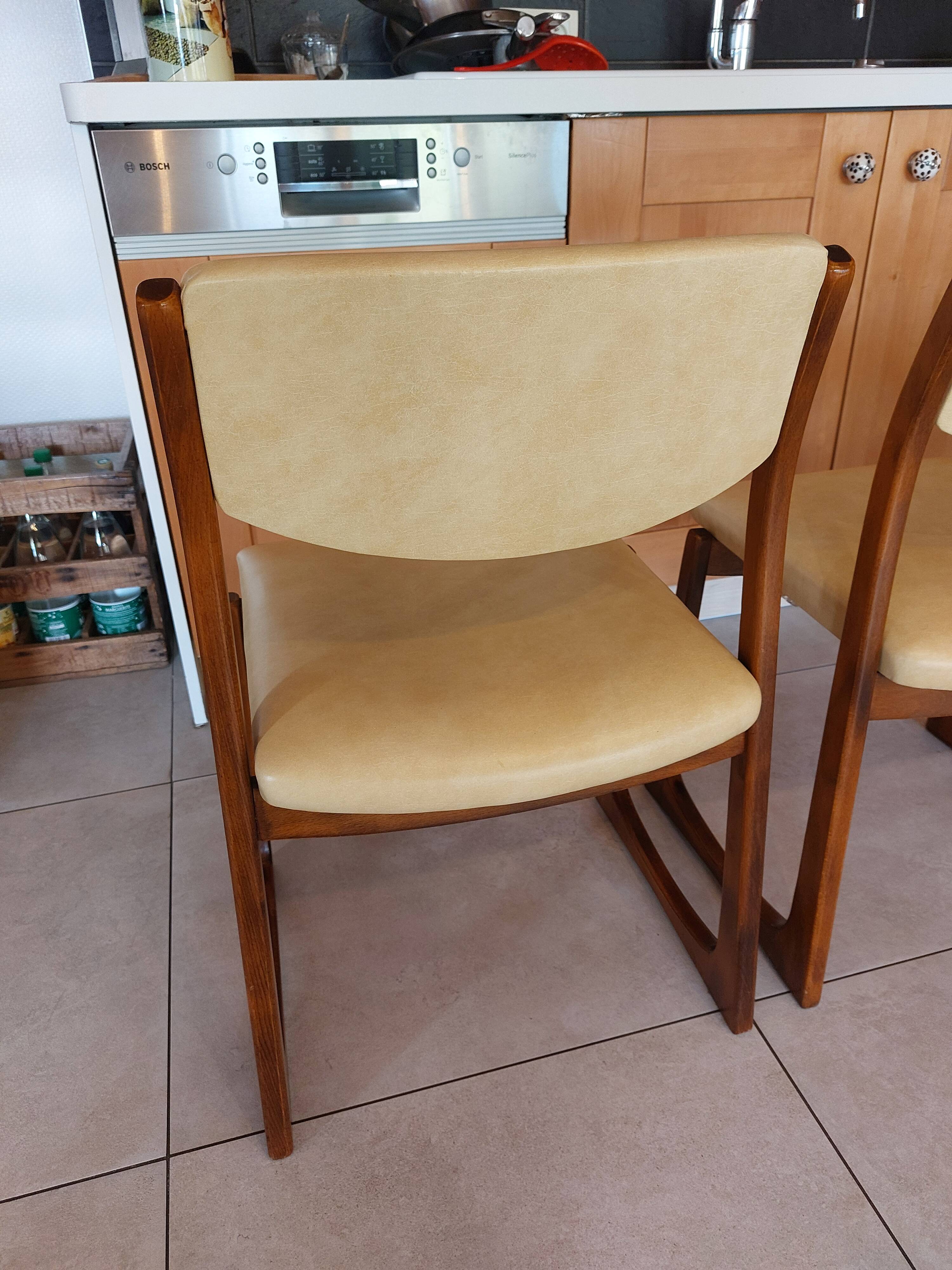 4 sled chairs, vintage