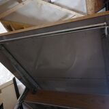 Table in formica