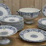 Table service in earthenware of Gien late nineteenth century