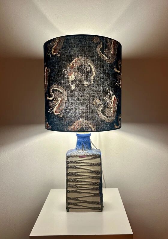 Exceptional floor lamp in Scheurich fireplace vase.